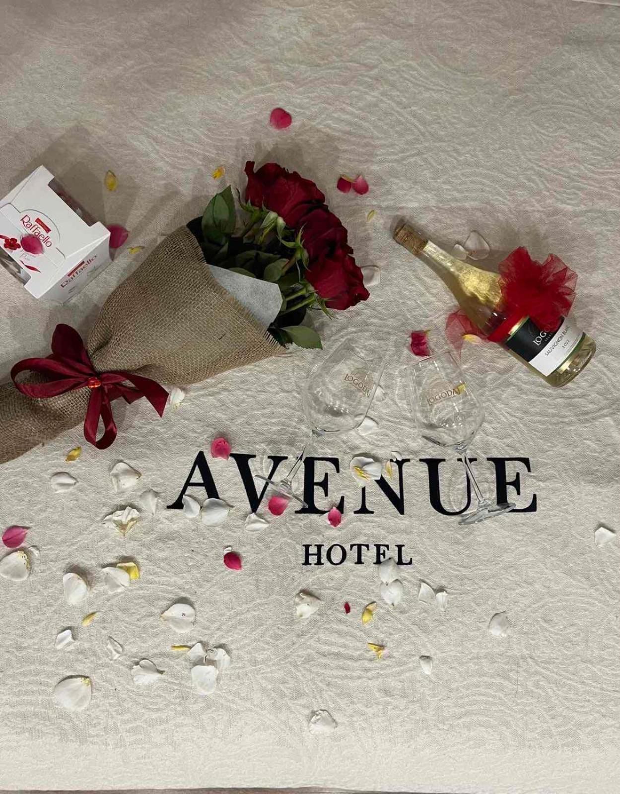 Hotel AVENUE Ravda Buitenkant foto